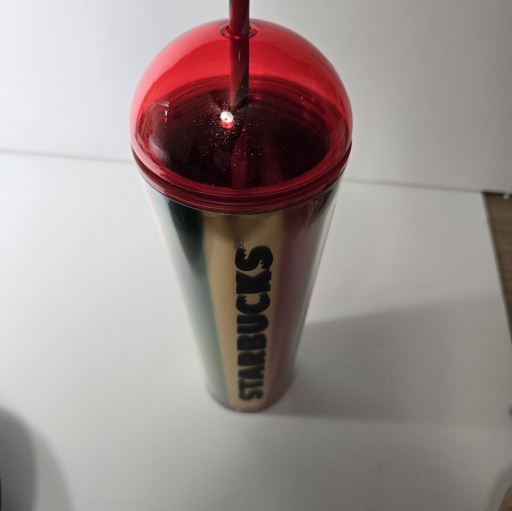 Starbucks 2024 Holiday Tumbler 24oz w/ Straw & Dome Lid NWT - Picture 3 of 4